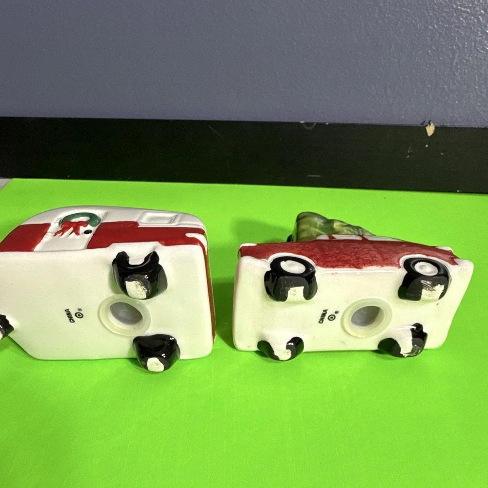 Vintage Hand Painted Ceramic Christmas Car & Camper Salt & Pepper Shakers Set
